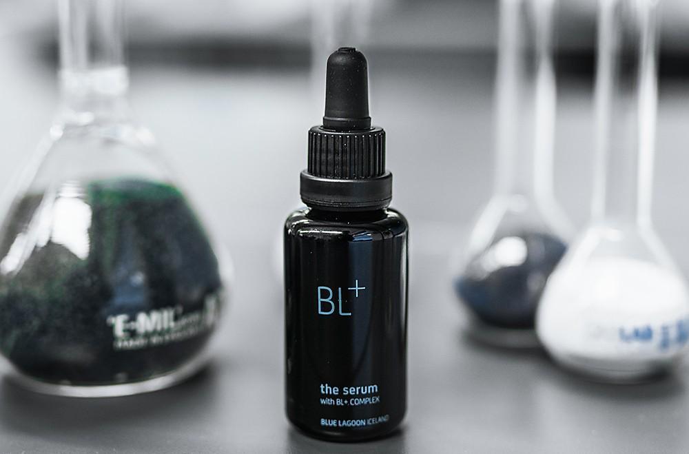 Hyaluronic acids: benefits for a stronger, firmer and hydrated skin